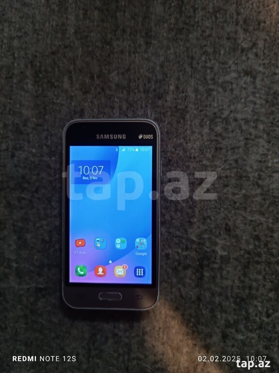 Samsung Galaxy J1 White 4GB