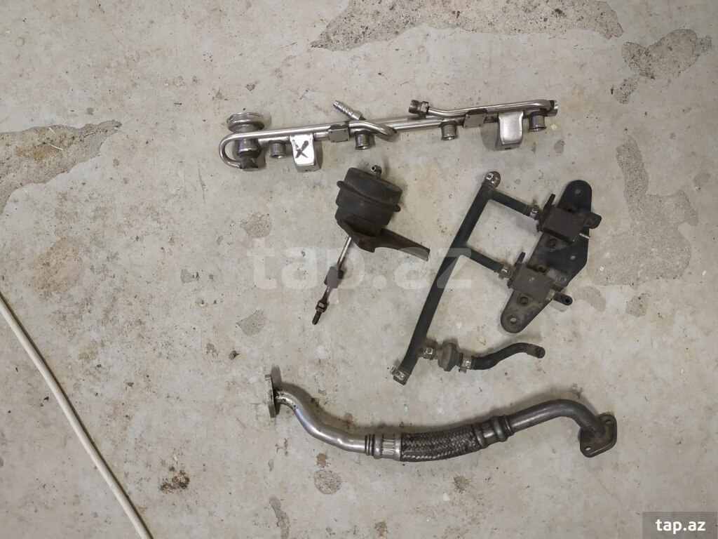 "Volkswagen Passat (B5) 1996-2004" ehtiyat hissələri  (16)