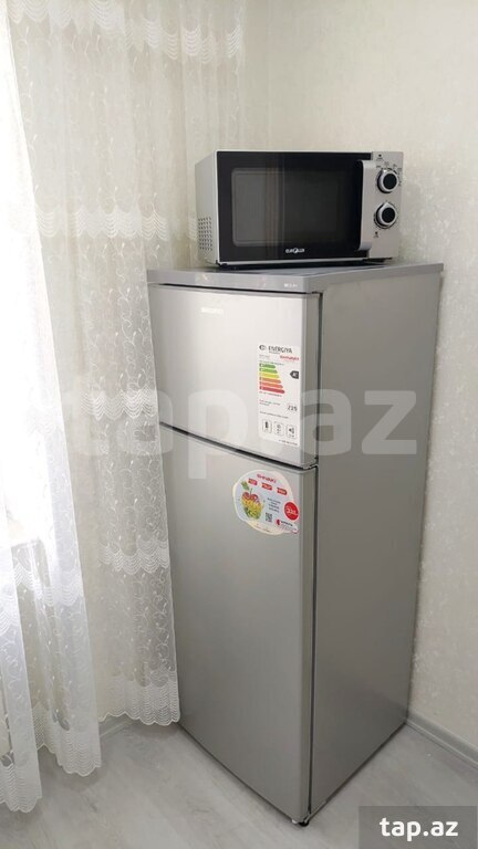 1-otaqlı mənzil kirayə verilir, 28 May m., 48 m² (15)