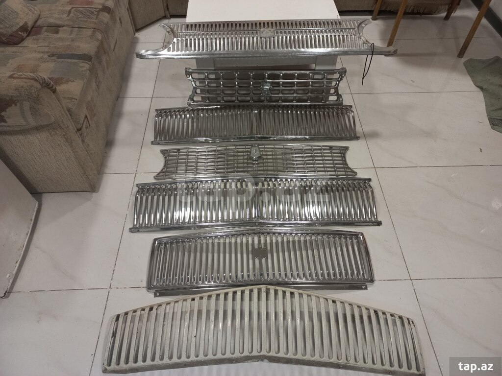 "GAZ 24 Volga" radiator barmaqlığı