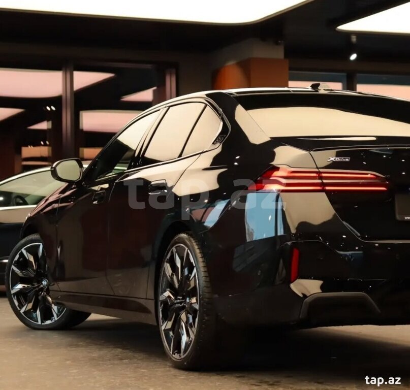 "BMW G60" təkərləri R21 (2)