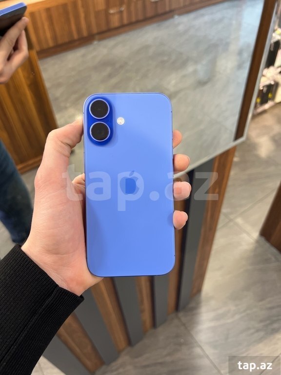 Apple iPhone 16 Ultramarine 128GB/8GB