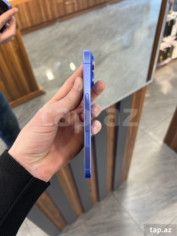 Apple iPhone 16 Ultramarine 128GB/8GB (2)