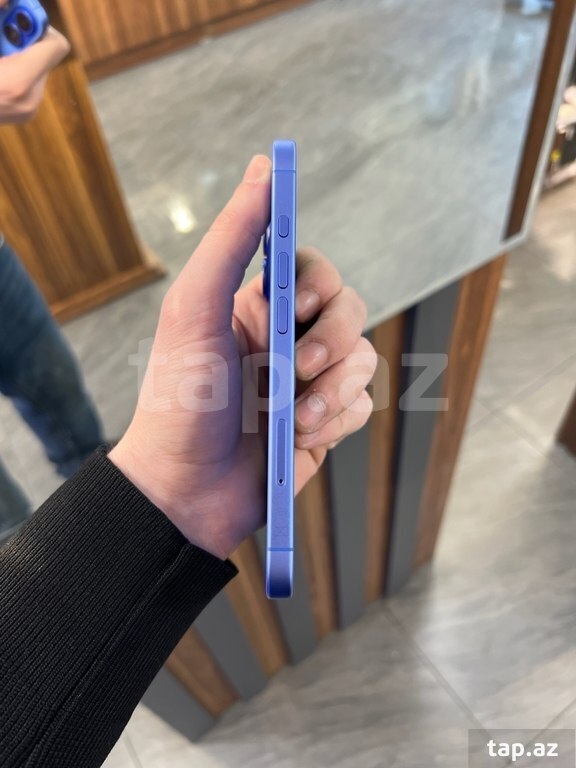 Apple iPhone 16 Ultramarine 128GB/8GB (3)