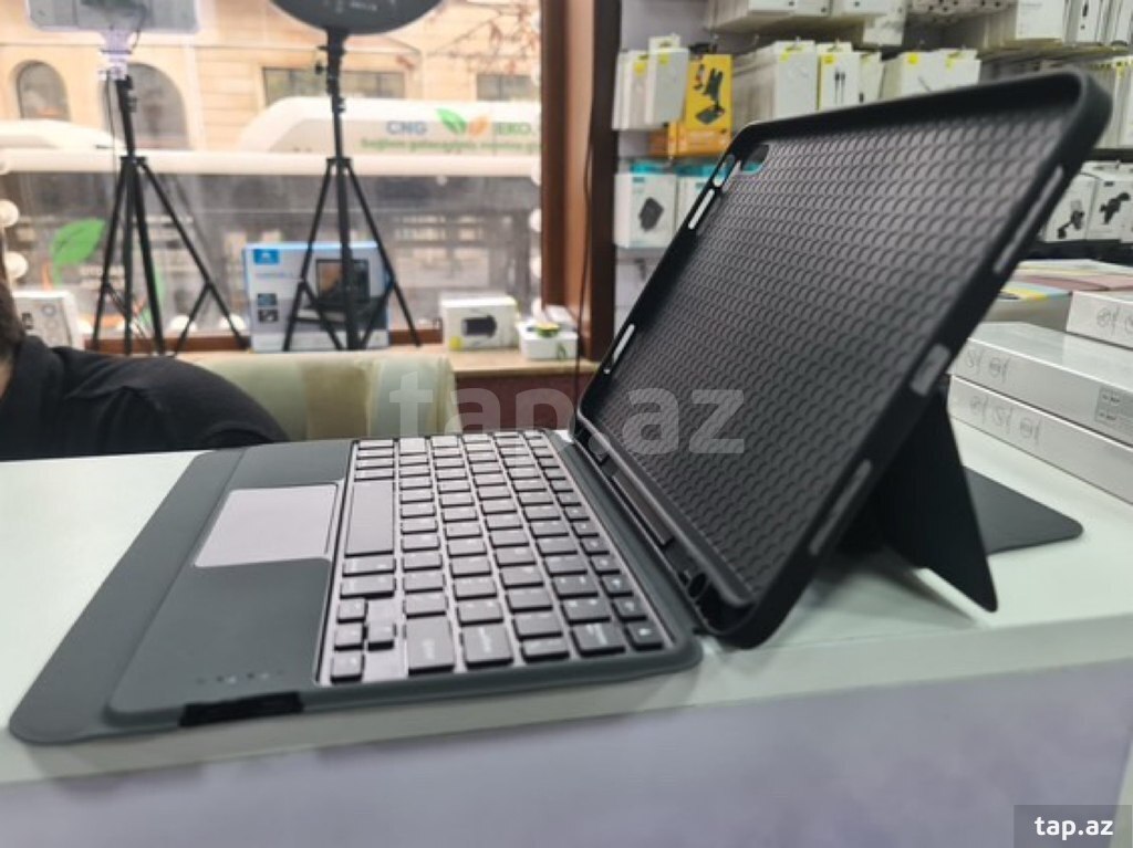 Protected keyboard case (11)
