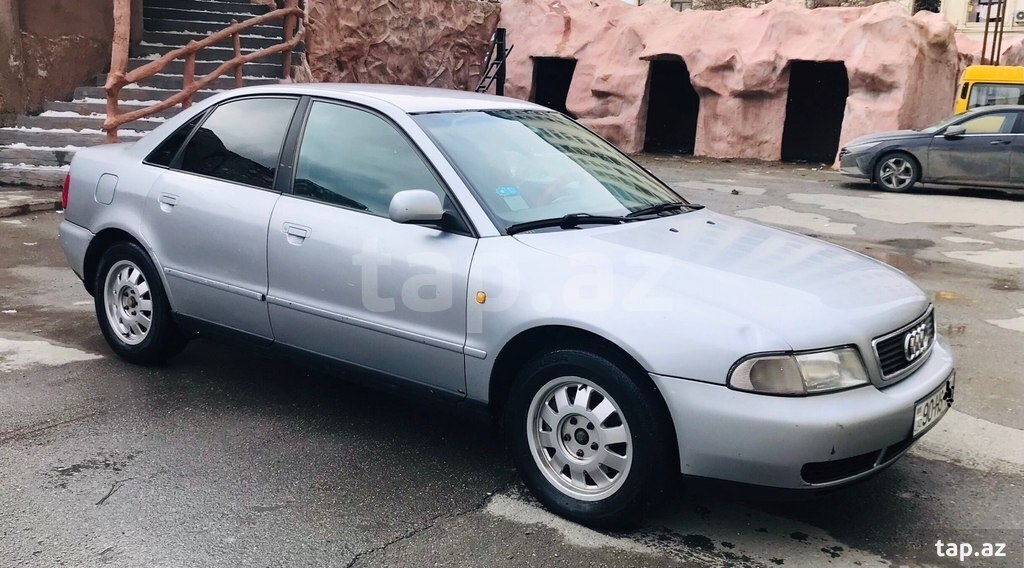 Audi A4, 1998 il