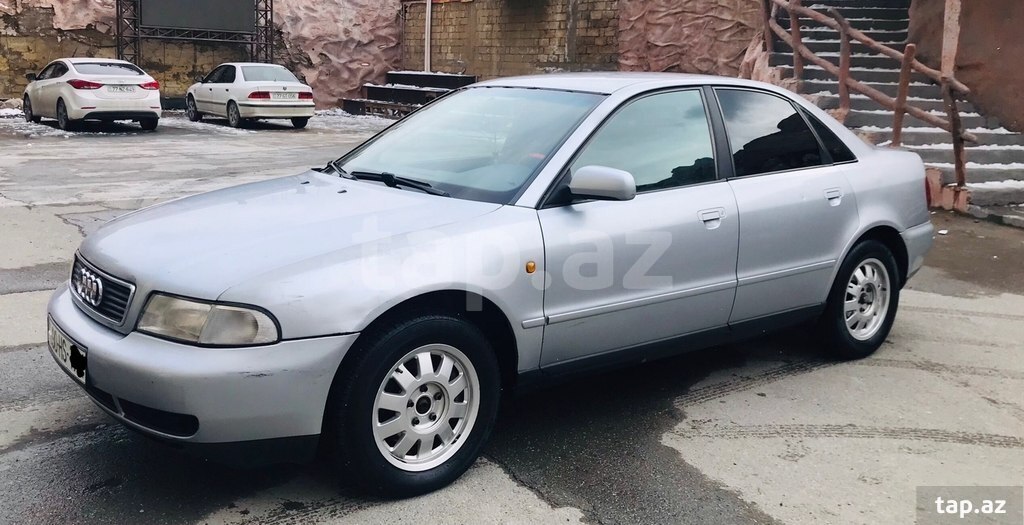 Audi A4, 1998 il (3)