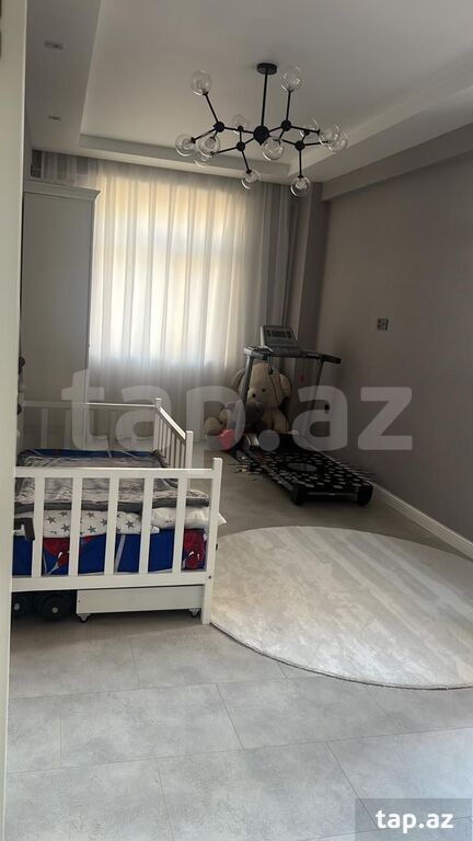 4-otaqlı yeni tikili, Səməd Vurğun küç., 176 m² (5)