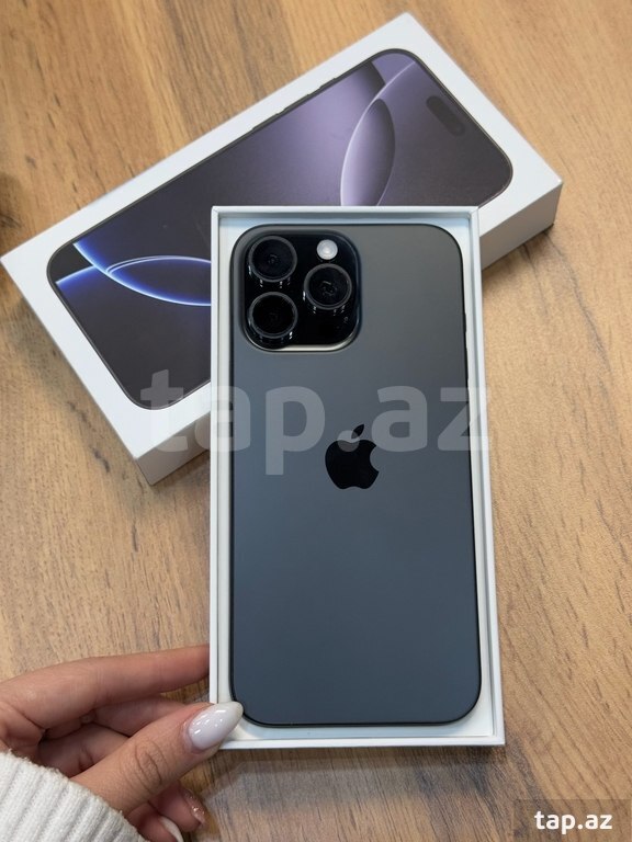 Apple iPhone 16 Pro Max Black Titanium 256GB/8GB (2)