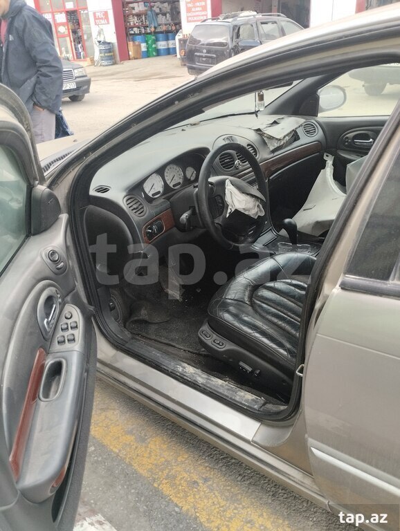 "Chrysler 300m və Concorde" ehtiyat hissələri  (10)