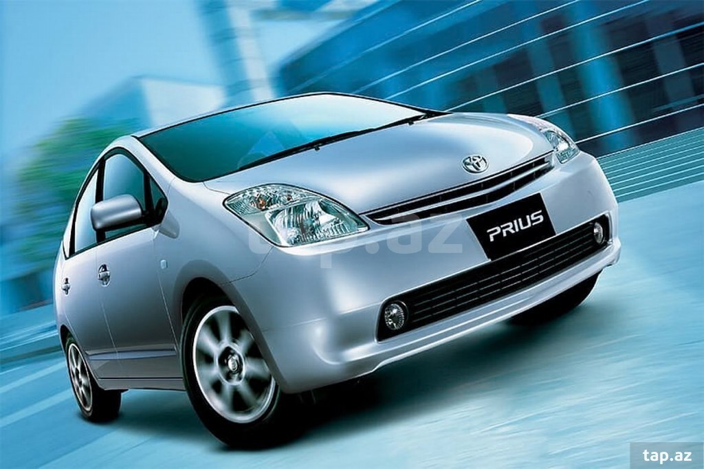 "Toyota Prius" avtomobil şüşəsi