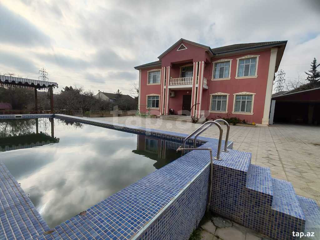 Həyət evi, Buzovna qəs.