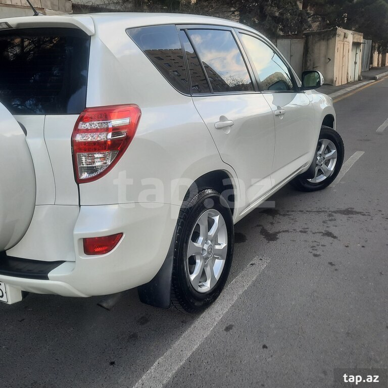 Toyota RAV 4, 2011 il (7)