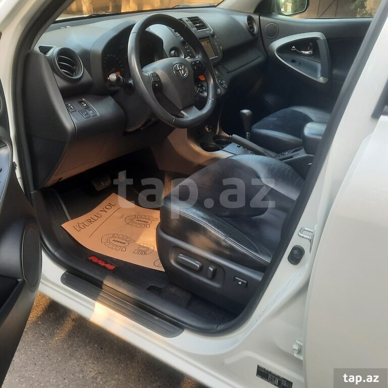 Toyota RAV 4, 2011 il (9)