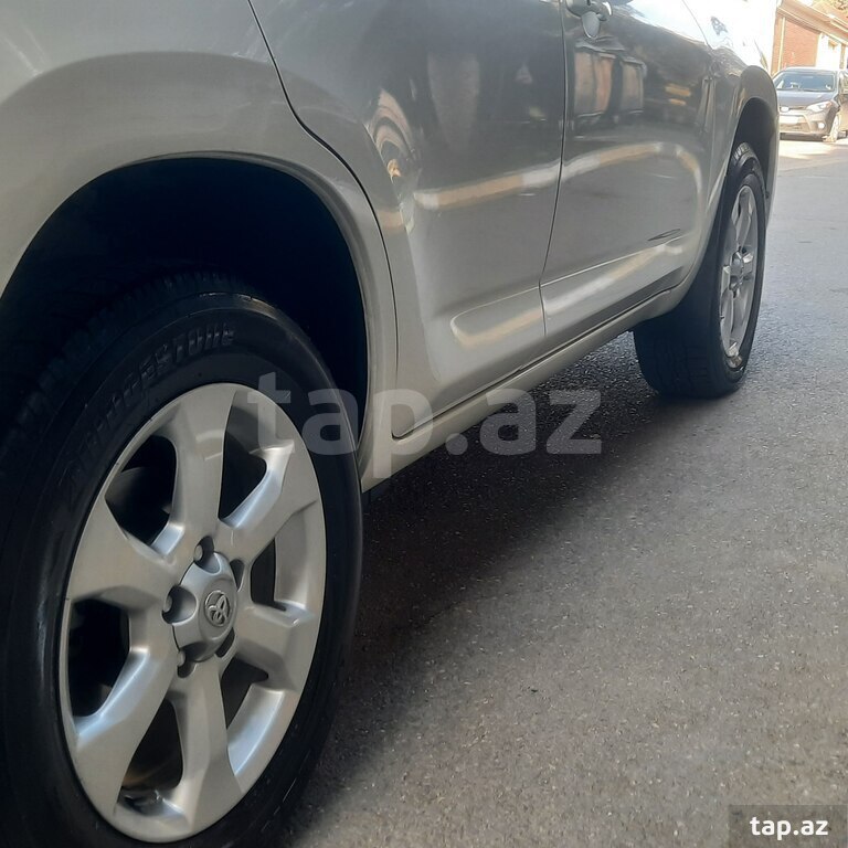 Toyota RAV 4, 2011 il (12)