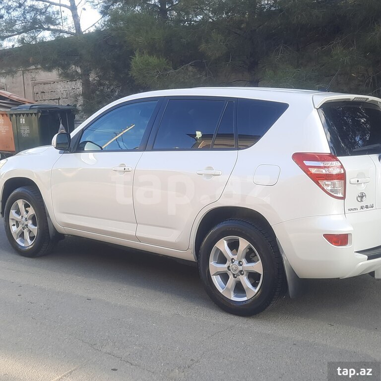 Toyota RAV 4, 2011 il (15)