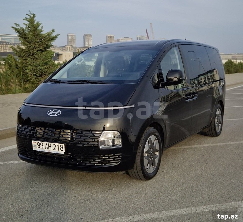"Hyundai Staria 2025" sifarişi
