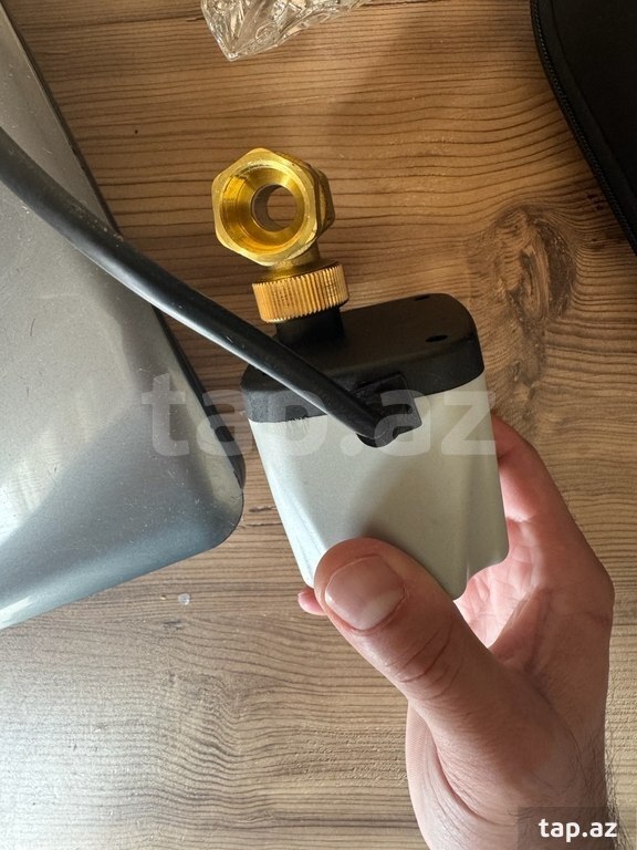 "DN15, 200v" elektrik motorlu kürəli kranı (2)