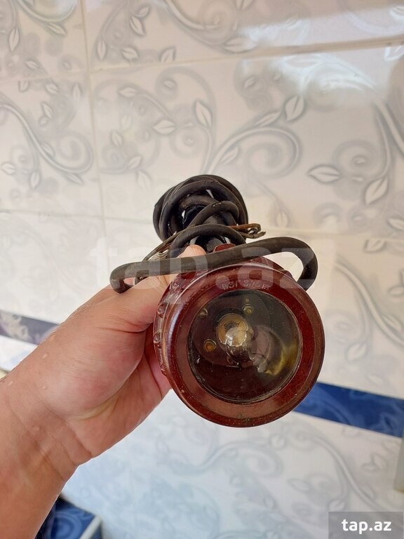 "Gaz Volga 24" işığı