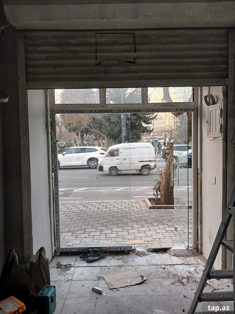 Şuşə qapılar (4)