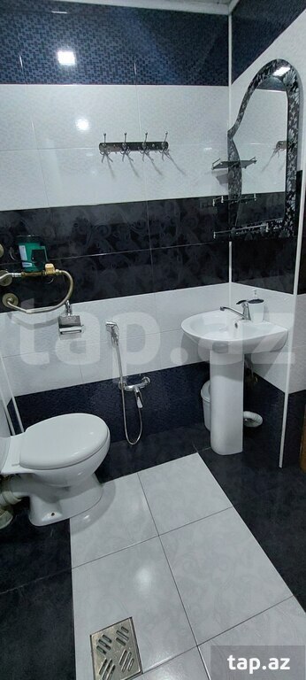 2-otaqlı mənzil kirayə verilir, Xaçmaz r., 70 m²