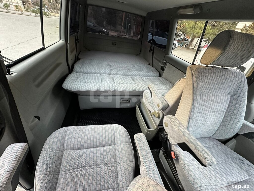 Volkswagen Multivan, 1992 il (14)