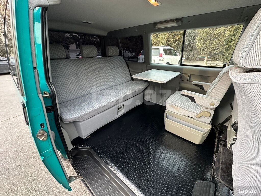 Volkswagen Multivan, 1992 il (17)