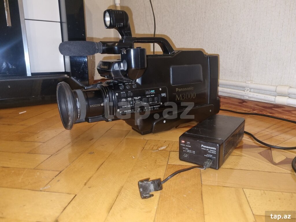 Videokamera "Panasonic m3000" (2)