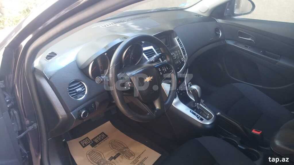 Chevrolet Cruze, 2015 il (3)