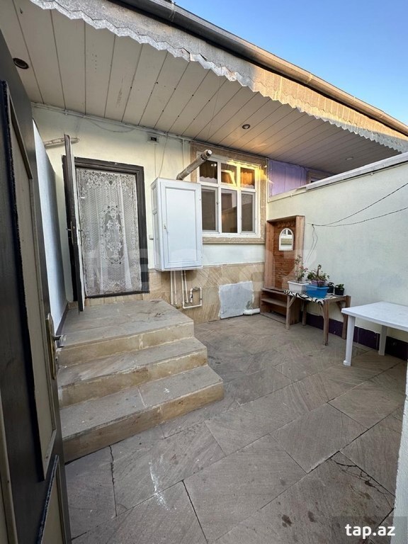 Həyət evi kirayə verilir, Biləcəri qəs. (29)
