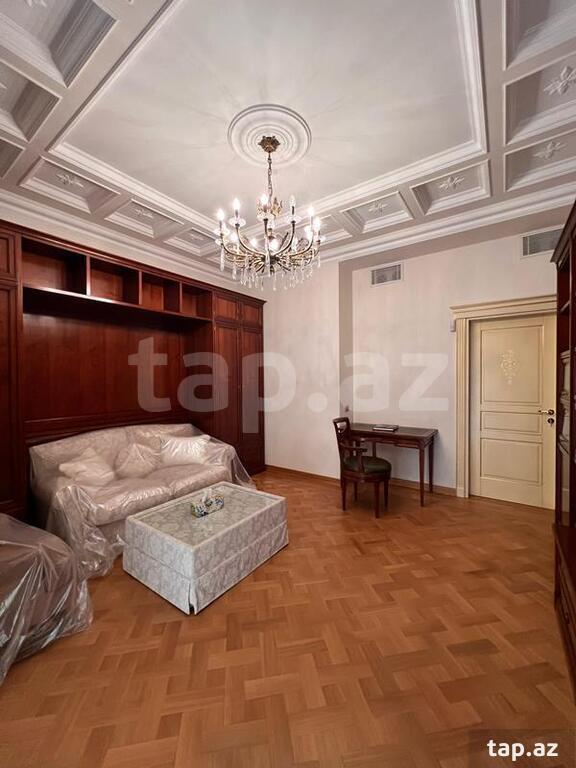 7-otaqlı yeni tikili, Səbail r., 545 m²