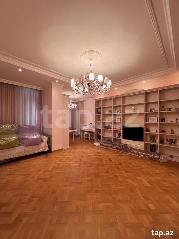 7-otaqlı yeni tikili, Səbail r., 545 m²