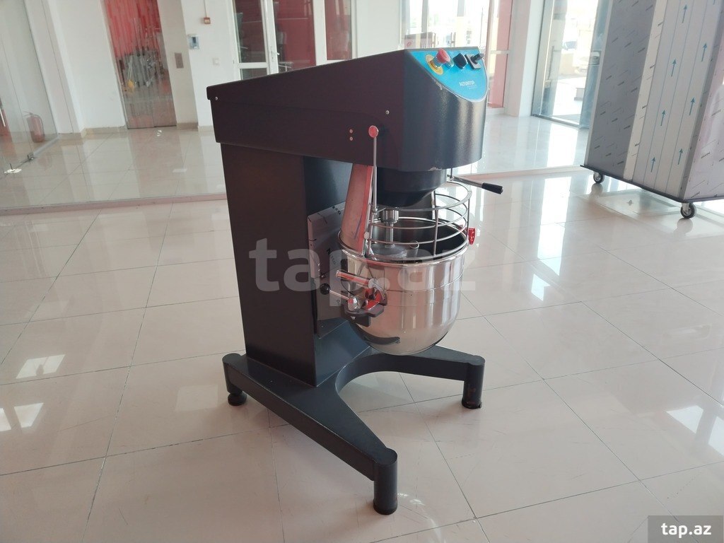 Planet mikser 40lt (2)