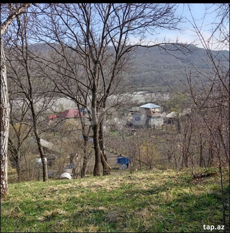 Torpaq satılır, Ərməki, Quba