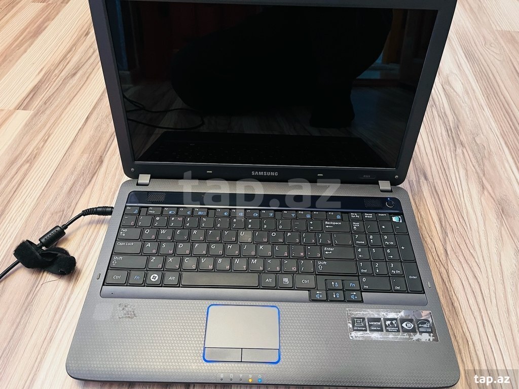 Samsung NP-R525 (8)