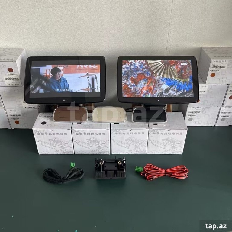 "Mercedes-Benz" oturacaq monitoru