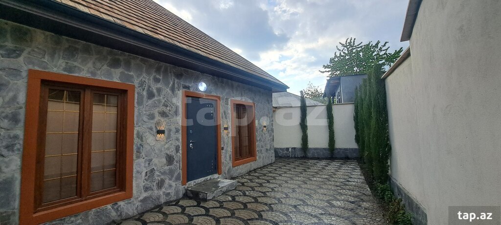 2 otaqlı həyət evi satılır, Şəki