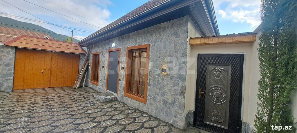 2 otaqlı həyət evi satılır, Şəki