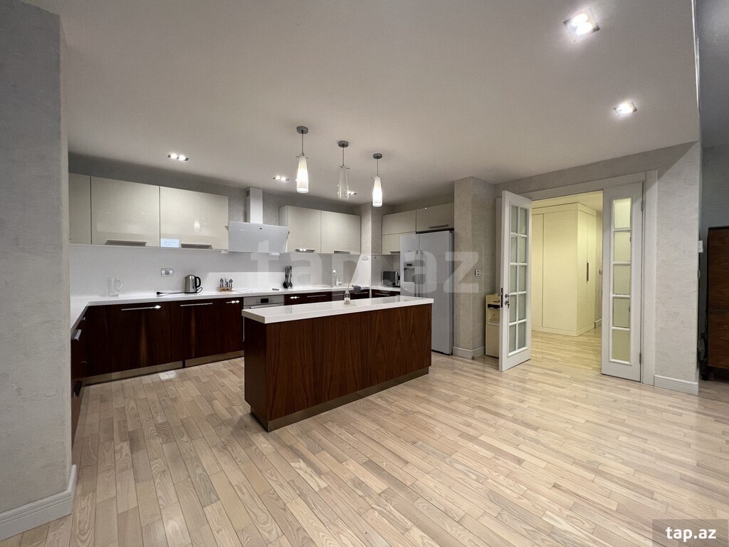 3-otaqlı yeni tikili kirayə verilir, Neftçilər pr., 180 m² (11)