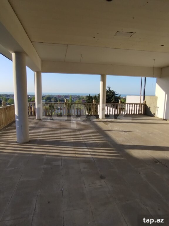 Bağ evi, Novxanı qəs.