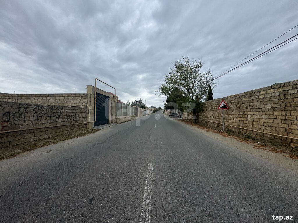 6 sot torpaq sahəsi, Şüvəlan qəs. (9)