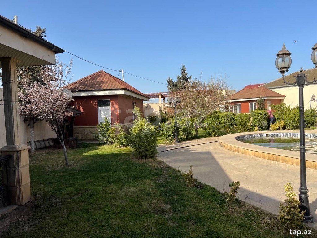 Bağ evi, Novxanı qəs. (2)