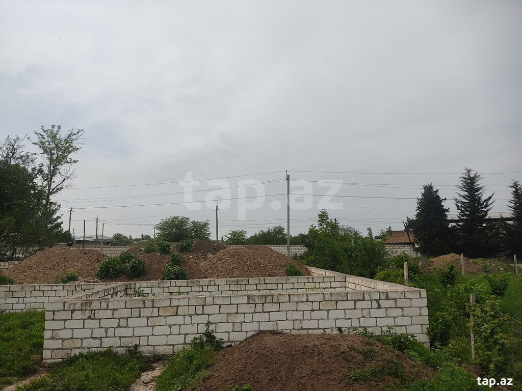 8 sot torpaq sahəsi, Qazax r. (6)