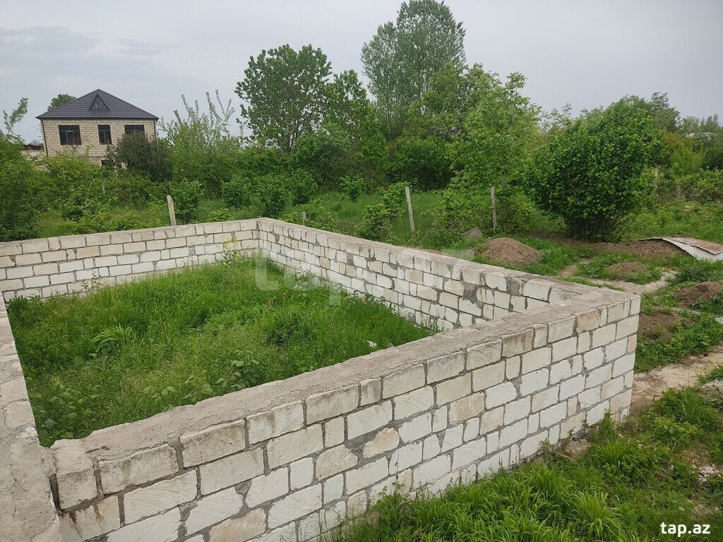 8 sot torpaq sahəsi, Qazax r. (23)