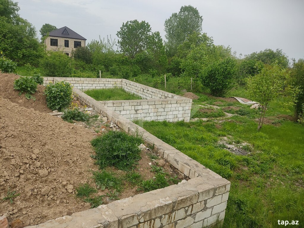 8 sot torpaq sahəsi, Qazax r. (26)