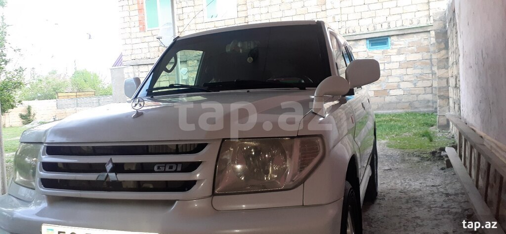 Mitsubishi Pajero io, 2000 il (2)