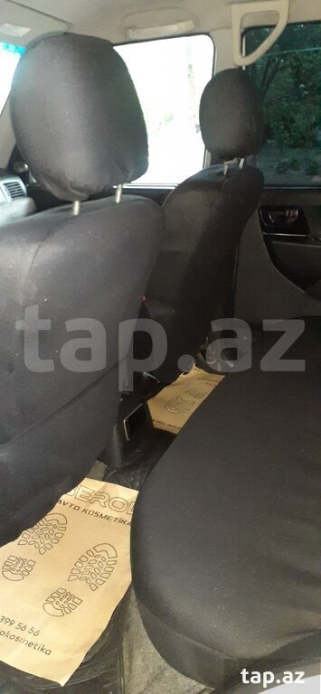 Mitsubishi Pajero io, 2000 il (13)
