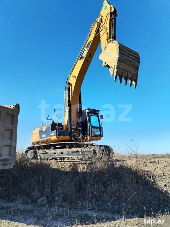 Ekskavator Cat 336 D2 L, 2022 il (2)