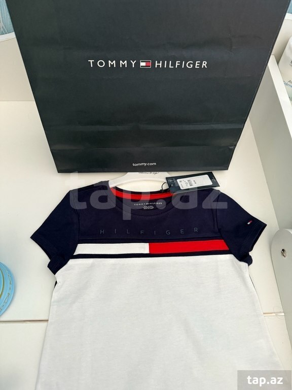 Uşaq futbolkası "Tommy Hilfiger" (3)