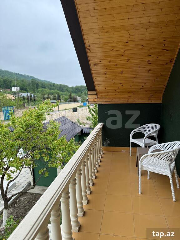 Villa, Qələdüz k. (13)
